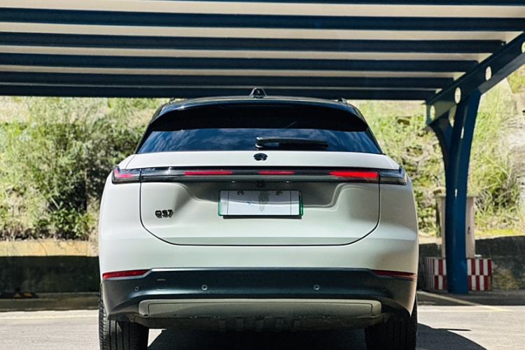 Used Nio ES7 2022 75 kWh Exterior 8