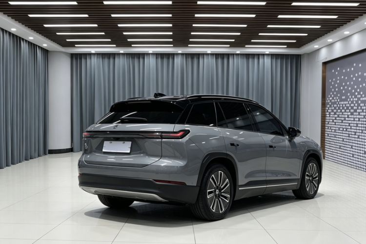 Used Nio ES7 2022 75 kWh Exterior 8
