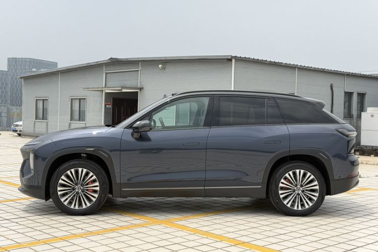 Used Nio ES7 2022 75 kWh Exterior 8