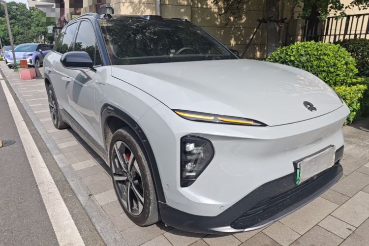 Used Nio ES7 2022 75 kWh Front Right 45 Deg