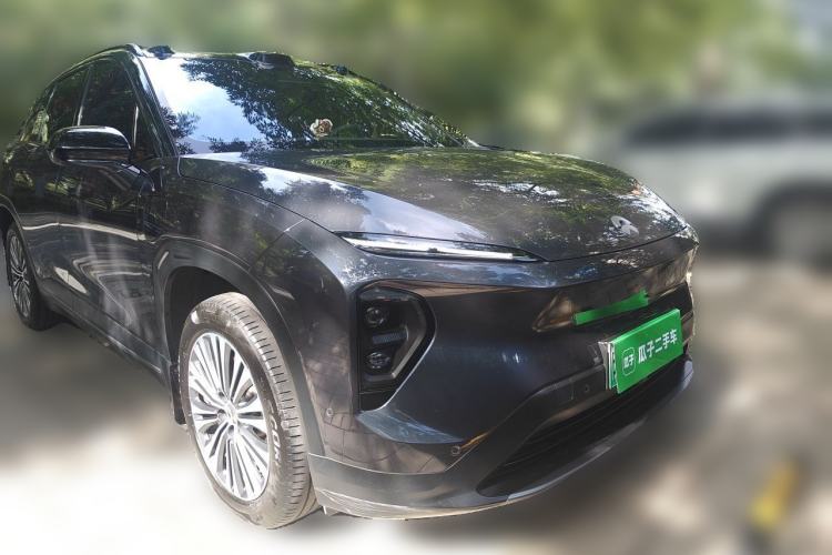 Used Nio ES7 2022 75 kWh Front Right 45 Deg