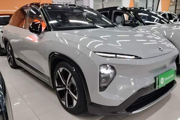 Used Nio ES7 2022 100kWh First Edition Front Right 45 Deg