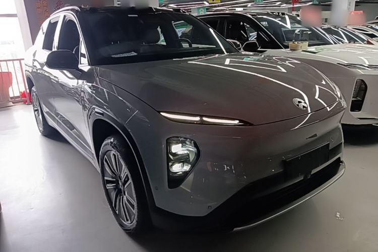 Used Nio ES7 2022 75 kWh Front Right 45 Deg