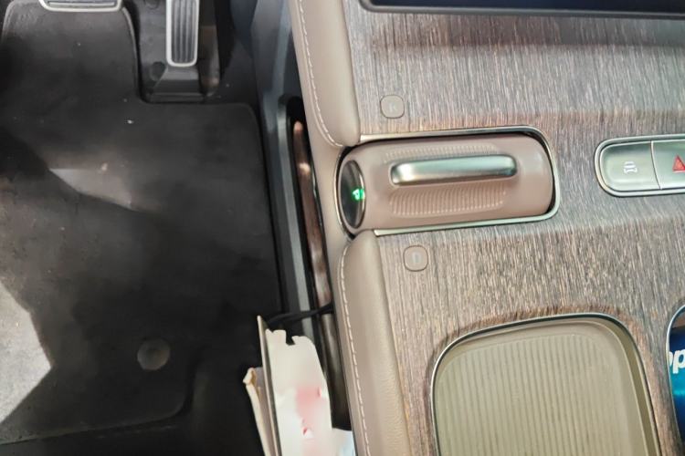 Used Nio ES7 2022 100 kWh Gear Lever