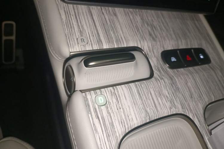 Used Nio ES7 2022 100kWh First Edition Gear Lever