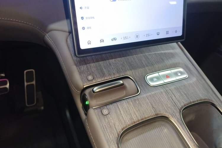 Used Nio ES7 2022 100kWh First Edition Gear Lever