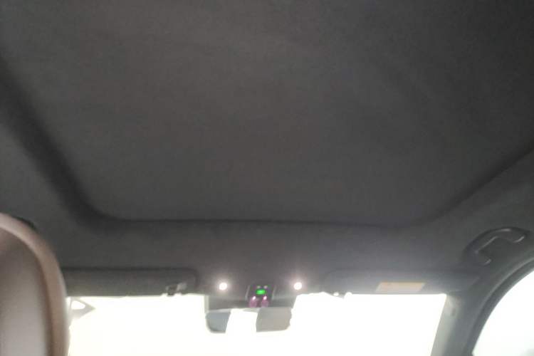 Used Nio ES7 2022 100 kWh Headliner