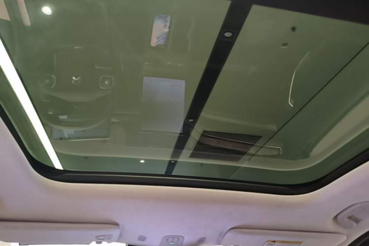 Used Nio ES7 2022 100 kWh Headliner