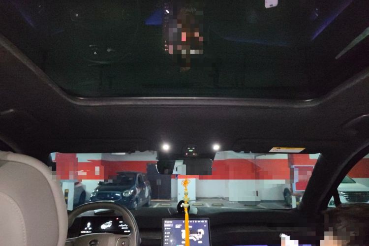 Used Nio ES7 2022 75 kWh Headliner