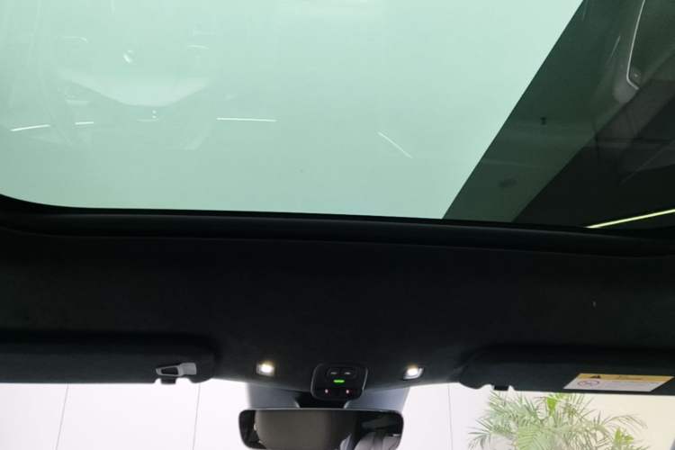 Used Nio ES7 2022 100 kWh Headliner