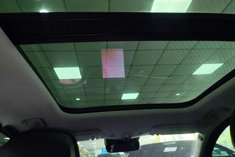 Used Nio ES7 2022 75 kWh Headliner