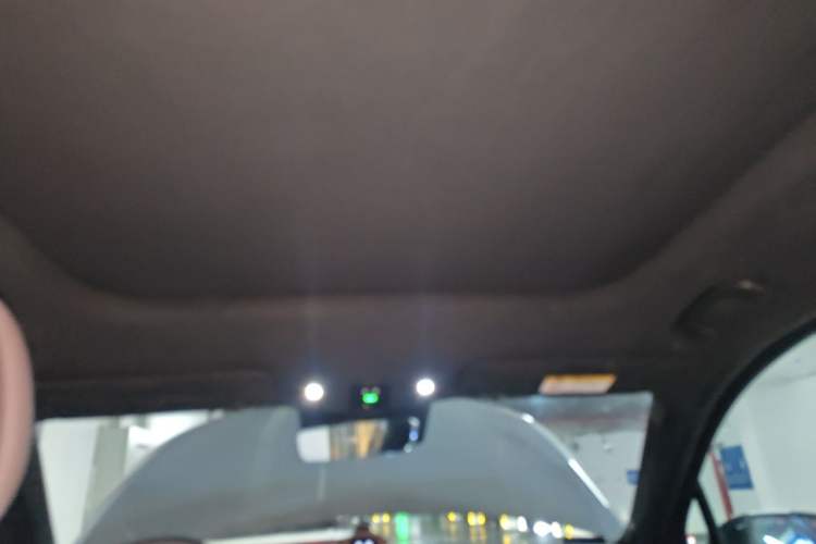 Used Nio ES7 2022 75 kWh Headliner