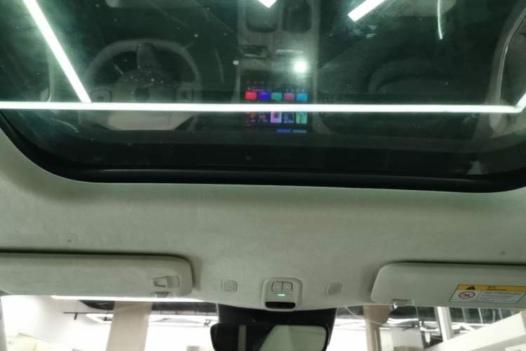 Used Nio ES7 2022 75 kWh Headliner