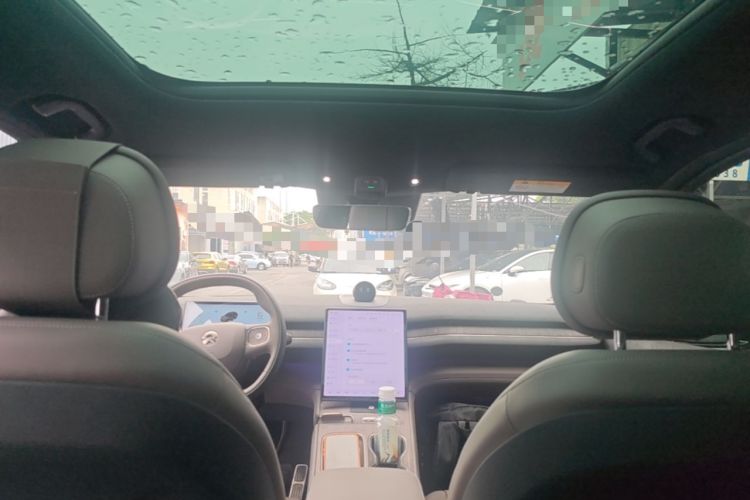 Used Nio ES7 2022 75 kWh Headliner