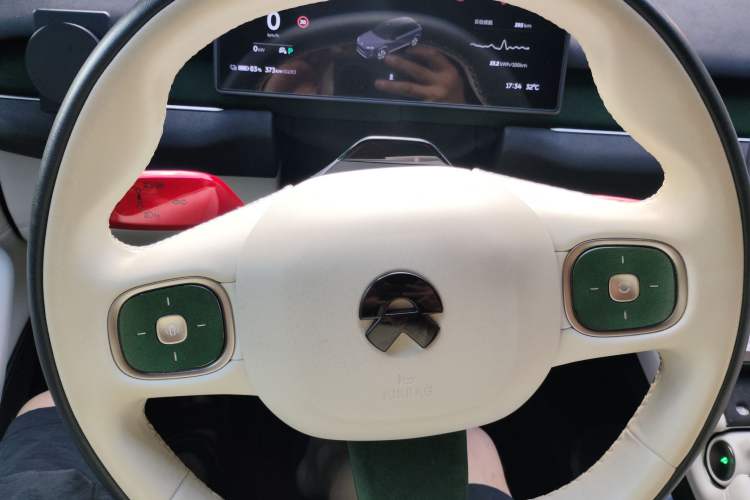 Used Nio ES7 2022 75 kWh Instrument Cluster