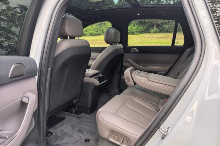 Used Nio ES7 2022 75 kWh Interior 1