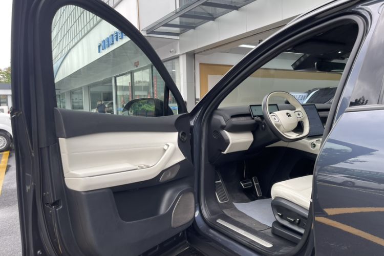 Used Nio ES7 2022 100kWh First Edition Interior 11