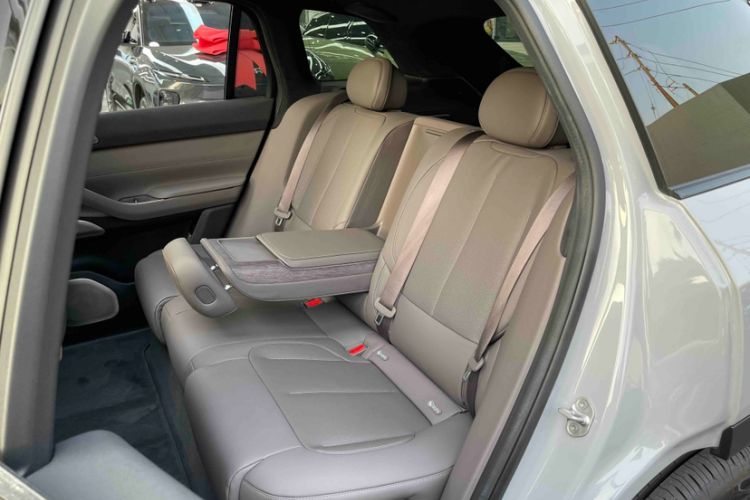 Used Nio ES7 2022 75 kWh Interior 12
