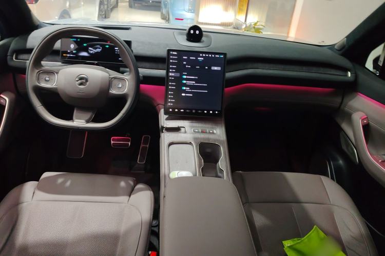 Used Nio ES7 2022 75 kWh Interior 2