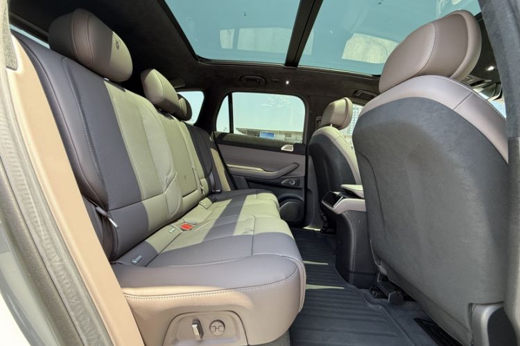 Used Nio ES7 2022 75 kWh Interior 2