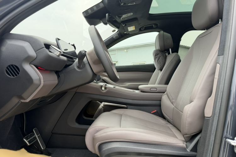 Used Nio ES7 2022 75 kWh Interior 2