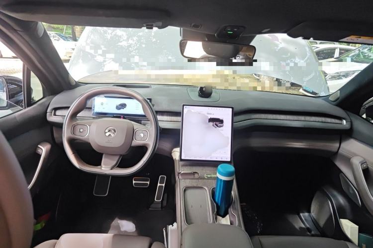 Used Nio ES7 2022 100 kWh Interior 2