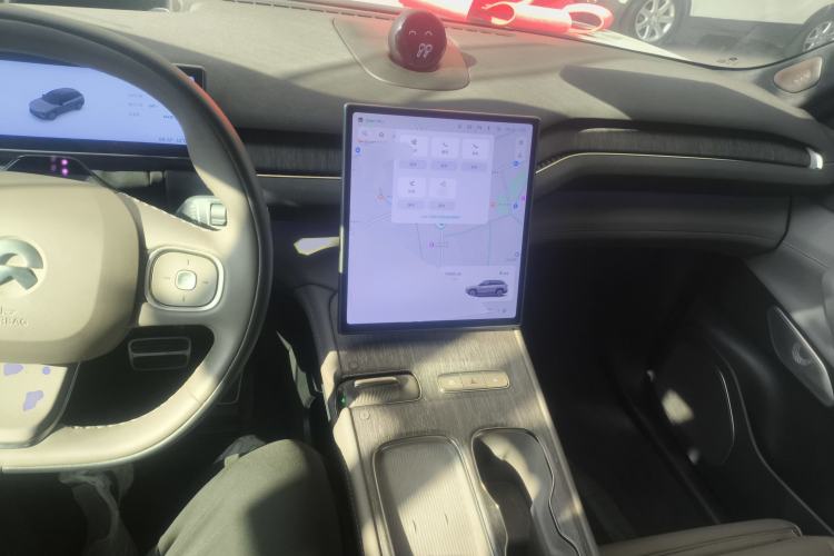 Used Nio ES7 2022 75 kWh Interior 2
