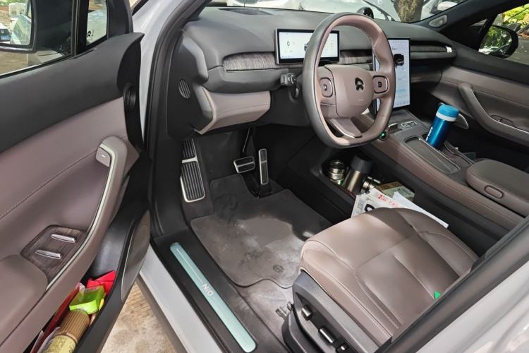 Used Nio ES7 2022 100 kWh Interior 3