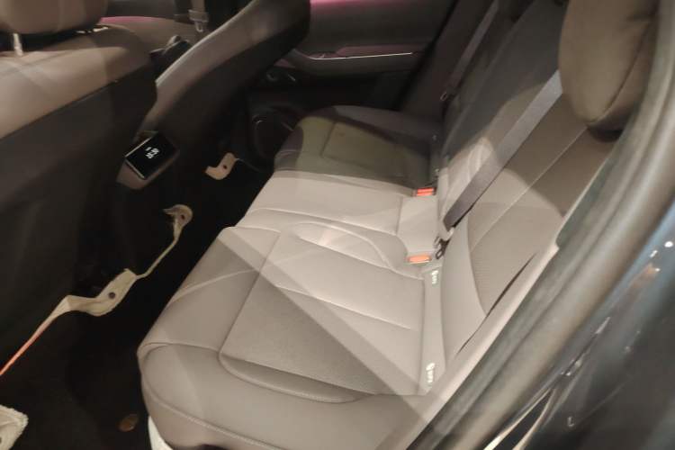 Used Nio ES7 2022 75 kWh Interior 4