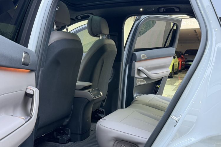 Used Nio ES7 2022 100 kWh Interior 4