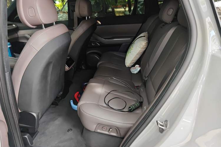 Used Nio ES7 2022 100 kWh Interior 4