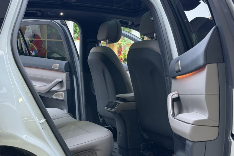 Used Nio ES7 2022 100 kWh Interior 5