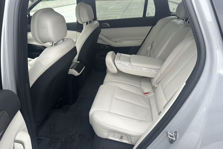Used Nio ES7 2022 75 kWh Interior 5