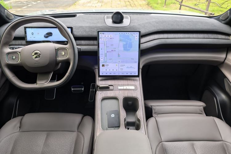 Used Nio ES7 2022 75 kWh Interior 5