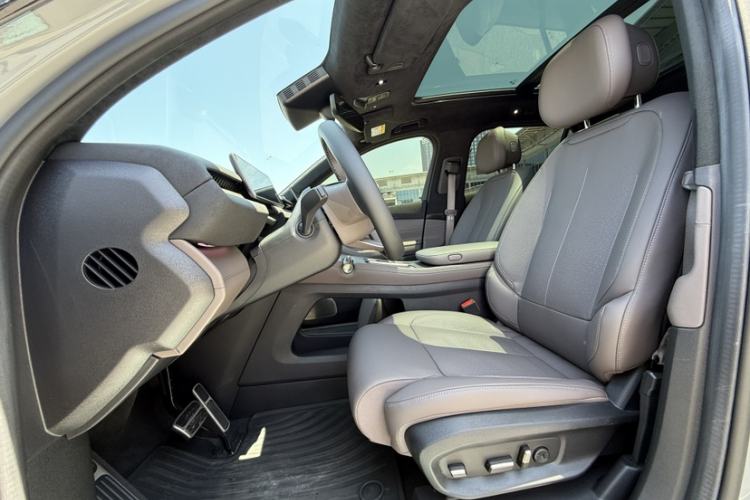 Used Nio ES7 2022 75 kWh Interior 6