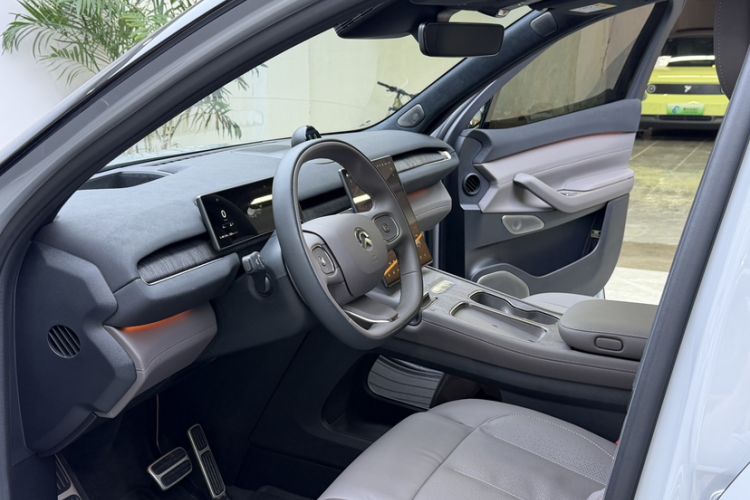 Used Nio ES7 2022 100 kWh Interior 6