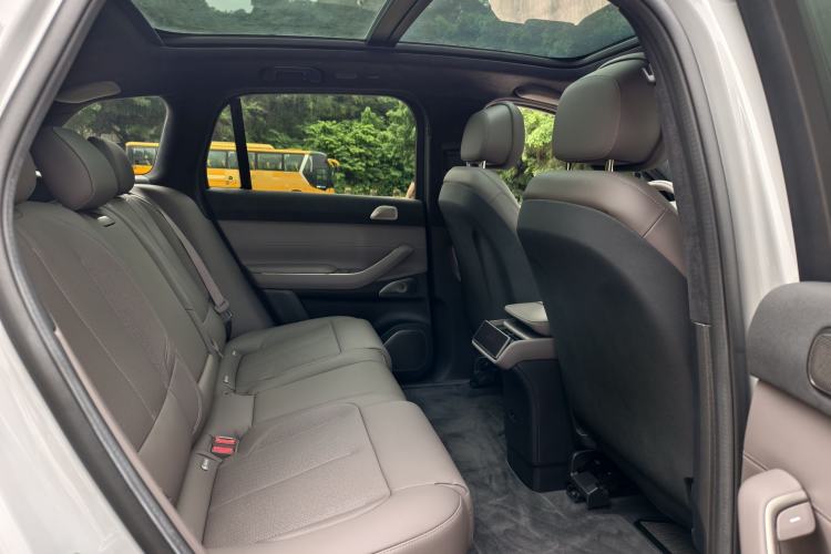 Used Nio ES7 2022 75 kWh Interior 6
