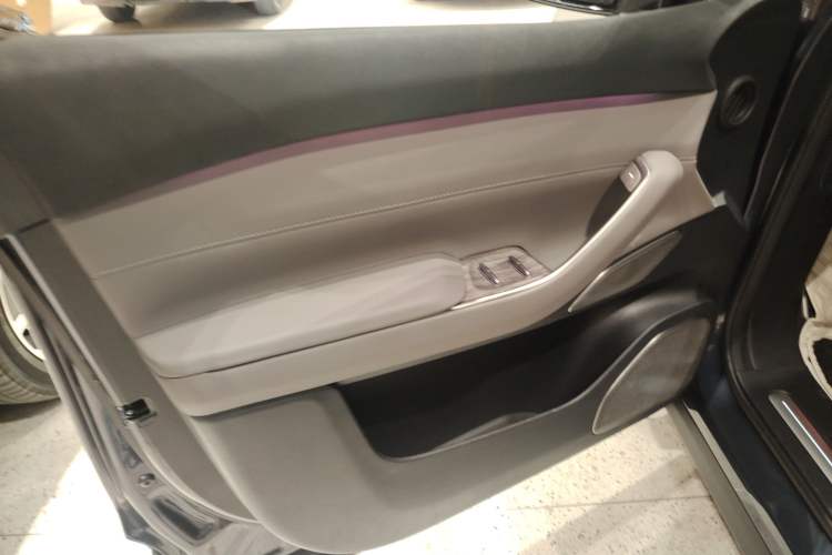 Used Nio ES7 2022 75 kWh Interior 7