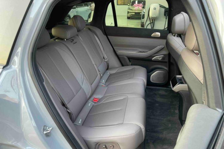Used Nio ES7 2022 75 kWh Interior 9