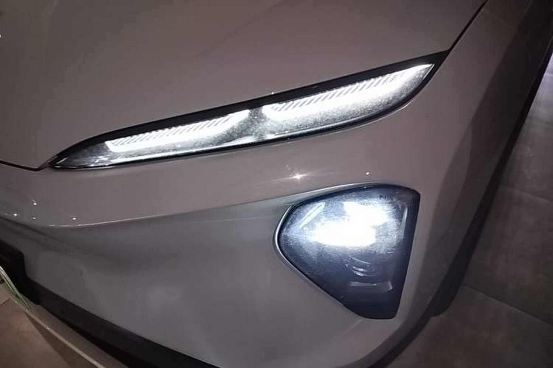Used Nio ES7 2022 100 kWh Left Front Headlight