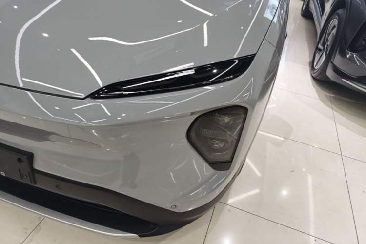 Used Nio ES7 2022 75 kWh Left Front Headlight