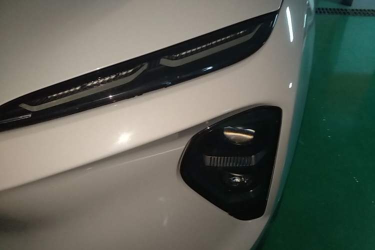 Used Nio ES7 2022 100kWh First Edition Left Front Headlight