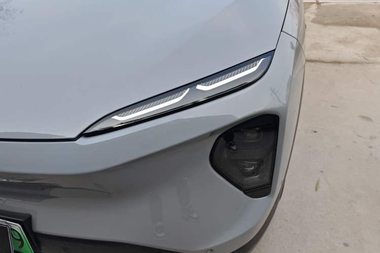 Used Nio ES7 2022 75 kWh Left Front Headlight
