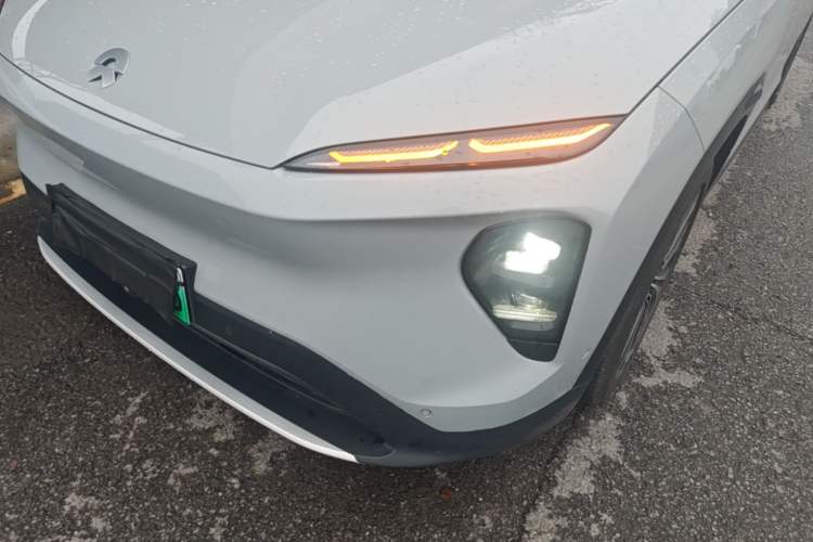 Used Nio ES7 2022 75 kWh Left Front Headlight
