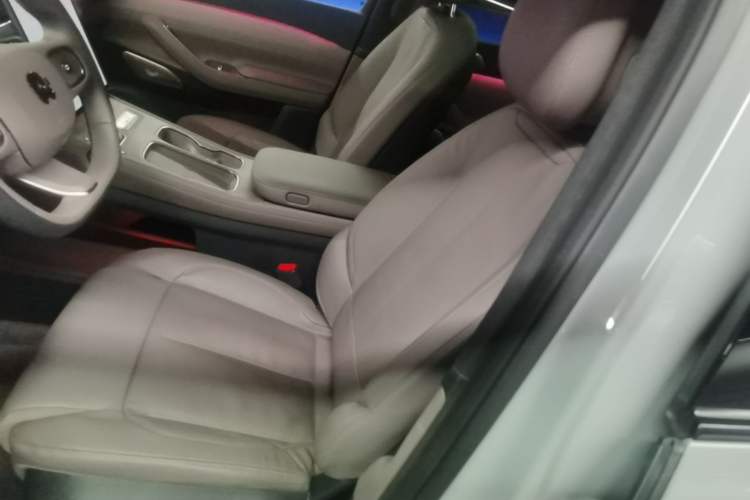 Used Nio ES7 2022 75 kWh Left Front Seat