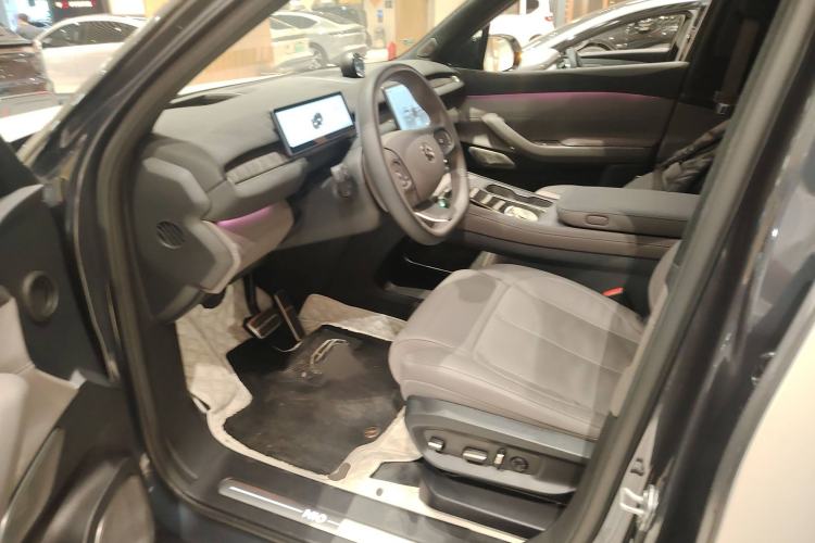 Used Nio ES7 2022 75 kWh Left Front Seat