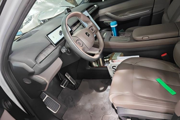 Used Nio ES7 2022 100 kWh Left Front Seat