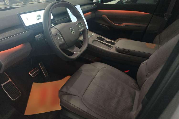 Used Nio ES7 2022 75 kWh Left Front Seat