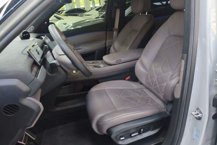 Used Nio ES7 2022 100kWh First Edition Left Front Seat