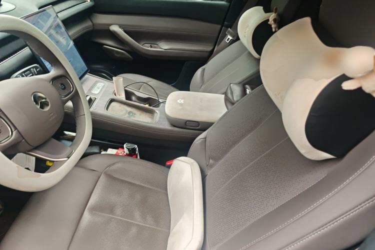 Used Nio ES7 2022 75 kWh Left Front Seat